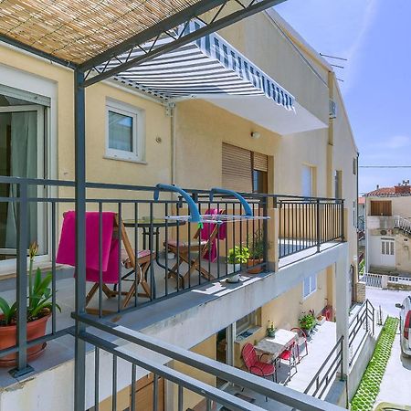 Apartment Ivanka Omiš Buitenkant foto