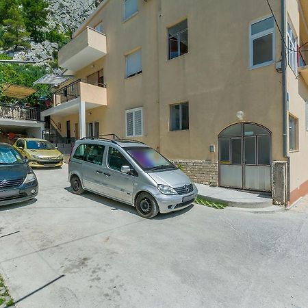 Apartment Ivanka Omiš Buitenkant foto