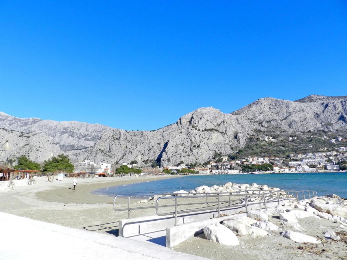 Apartment Ivanka Omiš Buitenkant foto